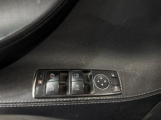 Tesla Model S 85 Liftback  Elektrisch  270kW (367pk) RWD picture 22