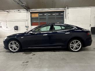 Tesla Model S 85 Liftback  Elektrisch  270kW (367pk) RWD picture 2