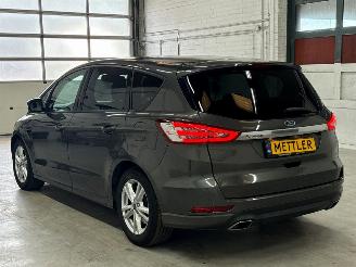 Ford S-Max 2.0 TDCi 180 16V 4x4 MPV  Diesel 1.997cc 132kW (179pk) 4x4 picture 3
