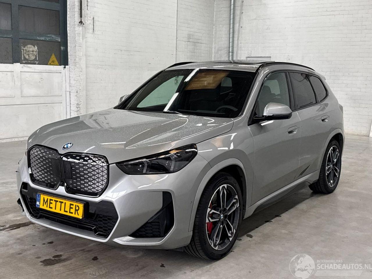 BMW iX1 eDrive20 67 kWh SUV  Elektrisch  150kW (204pk) FWD