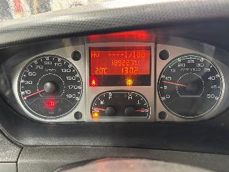 Iveco New daily 35C15/C15D/S15, 40/45/50/60/70C15 CHC  Diesel 2.998cc 107kW (145pk) RWD picture 16