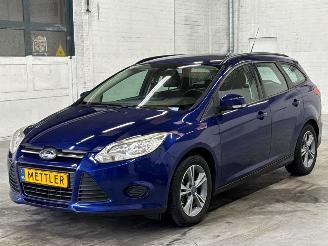 Schadeauto Ford Focus 1.0 Ti-VCT EcoBoost 12V 100 Combi/o  Benzine 998cc 74kW (101pk) FWD 2014/11