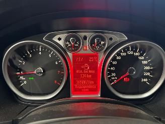 Ford Focus 1.6 16V Hatchback  Benzine 1.596cc 74kW (101pk) FWD picture 15
