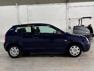 Volkswagen Polo 1.4 16V Hatchback  Benzine 1.390cc 55kW (75pk) FWD picture 6