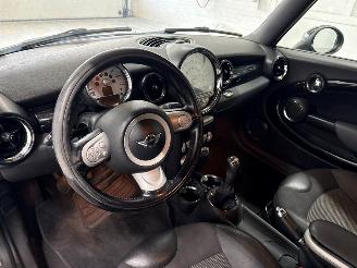 Mini Clubman 1.6 Cooper D Combi/o  Diesel 1.560cc 80kW (109pk) FWD picture 12