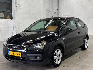 Auto incidentate Ford Focus 1.6 16V Hatchback  Benzine 1.596cc 74kW (101pk) FWD 2005/6