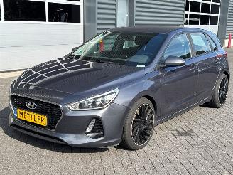 Voiture accidenté Hyundai I-30 1.4 T-GDI 16V Hatchback  Benzine 1.353cc 103kW (140pk) FWD 2017/3