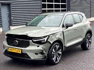 Avarii autoturisme Volvo XC40 2.0 B4 16V Mild Hybrid Autom. SUV  Elektrisch Benzine 1.969cc 145kW (197pk) FWD 2024/1