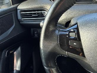 Peugeot 308 1.2 12V VTi PureTech 82 Hatchback 4Dr Benzine 1.199cc 60kW (82pk) FWD picture 20