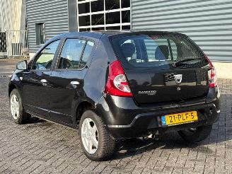 Dacia Sandero 1.2 16V Hatchback  Benzine 1.149cc 55kW (75pk) FWD picture 3