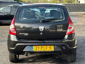 Dacia Sandero 1.2 16V Hatchback  Benzine 1.149cc 55kW (75pk) FWD picture 4
