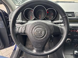 Mazda 3 1.6i 16V Hatchback  Benzine 1.598cc 77kW (105pk) FWD picture 14