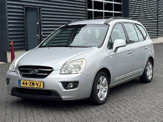 Avarii autoturisme Kia Carens 2.0i CVVT 16V MPV  Benzine 1.998cc 106kW (144pk) FWD 2008/4
