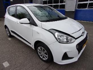 Hyundai I-10 1.0i COMFORT picture 3