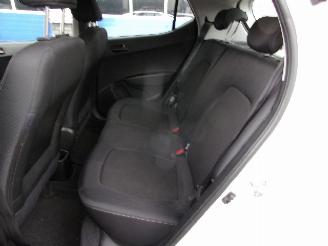 Hyundai I-10 1.0i COMFORT picture 14