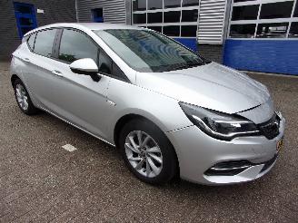 damaged passenger cars Opel Astra 1.2 EDITION 2020/6