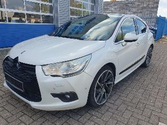 krockskadad bil auto Citroën DS4 T/VS  Automaat Luxemburgs kenteken 2015/9
