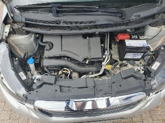 Peugeot 108 1.0 AUTOMAAT picture 9