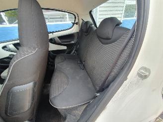 Peugeot 107 1.0 Active picture 22