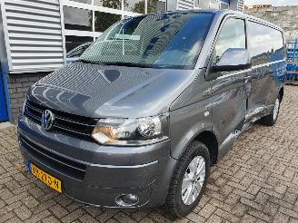 skadebil bedrijf Volkswagen Transporter 2.0 TDI L2H1 DC Trendline Automaat 2014/4