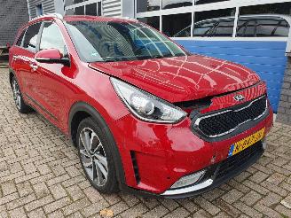 Schadeauto Kia Niro 1.6 GDi Hybrid ExecutiveLine automaat 2017/10