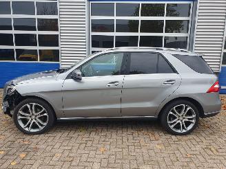 Mercedes ML 350 Bluetec automaat picture 2