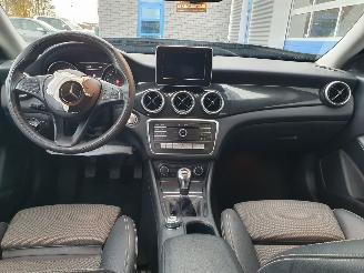 Mercedes Cla-klasse 180 Business Solution AMG picture 16