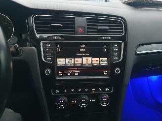 Volkswagen Golf 1.4 TSI ACT Connected Series picture 19