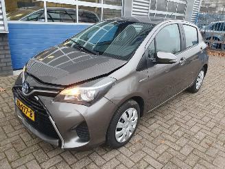 Coche accidentado Toyota Yaris 1.5 Hybrid Trend 2016/2