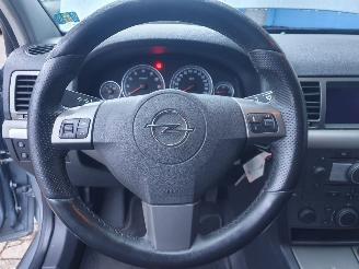 Opel Vectra GTS 1.8-16V Executive Automaat picture 14
