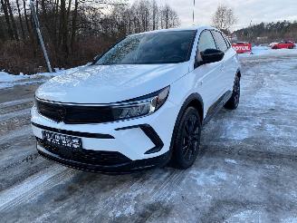 skadebil auto Opel Grandland 1.6 Automaat Hybrid 2023/11