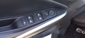 Opel Grandland 1.6 Automaat Hybrid picture 18