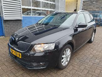 skadebil auto Skoda Octavia 1.0 TSI Greentech Ambition Business 2016/9