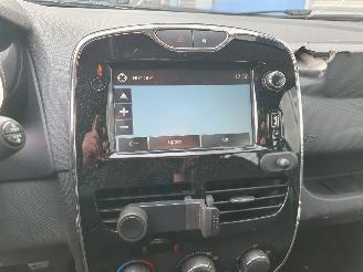 Renault Clio 0.9 TCe Expression picture 19