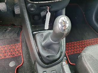 Renault Clio 0.9 TCe Expression picture 21