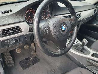 BMW 3-serie Touring 320i picture 12