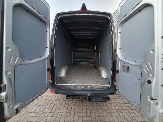 Mercedes Sprinter 416 2.2 CDI 366 HD picture 13