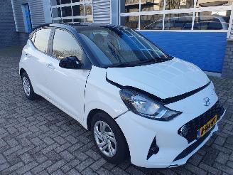 Schadeauto Hyundai I-10 1.0 comfort 2022/9