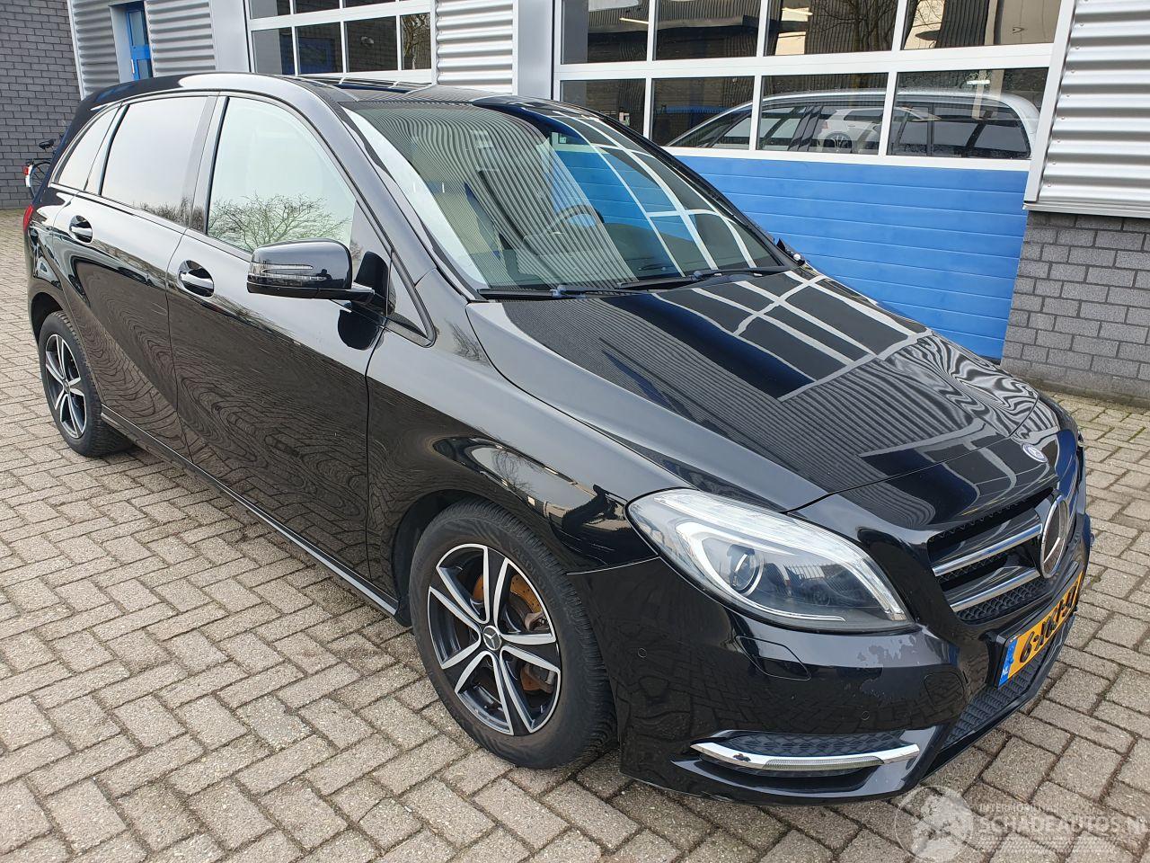 Mercedes B-klasse 180 Prestige Automaat