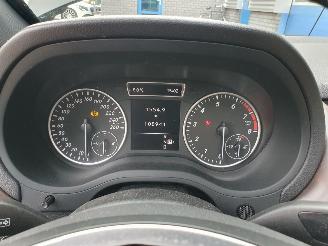 Mercedes B-klasse 180 Prestige Automaat picture 17