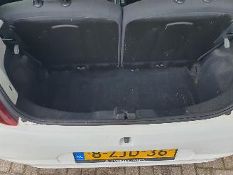 Peugeot 108 1.0 e-VTi Active picture 22