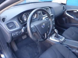 Volvo V-40 2.0 D2 Kinetic Automaat picture 14