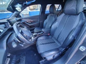 Peugeot 2008 1.2 GT-Line Automaat picture 21