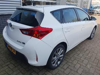 Toyota Auris 1.8 Hybrid Lease picture 5