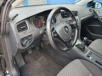 Volkswagen Golf 1.0 TSI Trendline picture 14