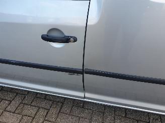 Volkswagen Caddy maxi 1.6 TDI Maxi Economy Baseline picture 11