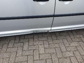 Volkswagen Caddy maxi 1.6 TDI Maxi Economy Baseline picture 10