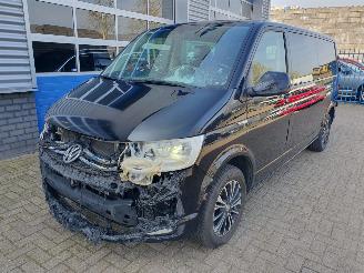 skadebil bedrijf Volkswagen Transporter Automaat 2.0 TDI DC Highline L2H1 2017/6