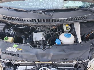 Volkswagen Transporter Automaat 2.0 TDI DC Highline L2H1 picture 10