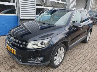 Avarii autoturisme Volkswagen Tiguan automaat 2.0 TSI Sport&Style 4Motion 2011/8